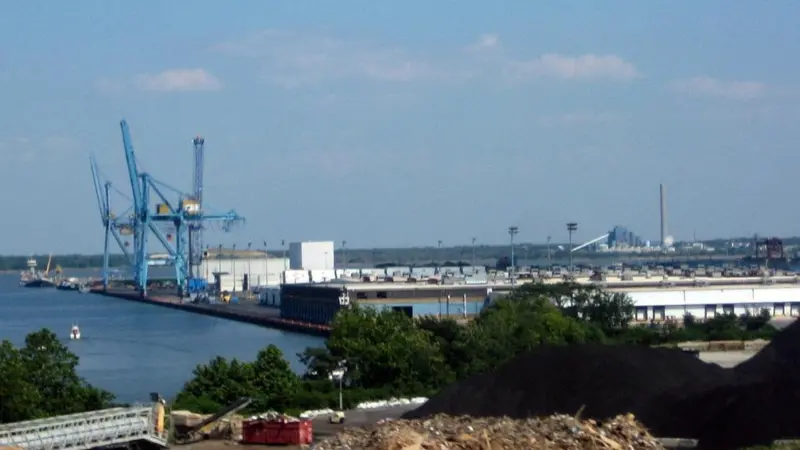 The new bill will quicken the efforts to deepen the shipping channel at the Port of Wilmington Photo: Diiscool/Wikipedia (CC0 1.0 Universal (CC0 1.0)