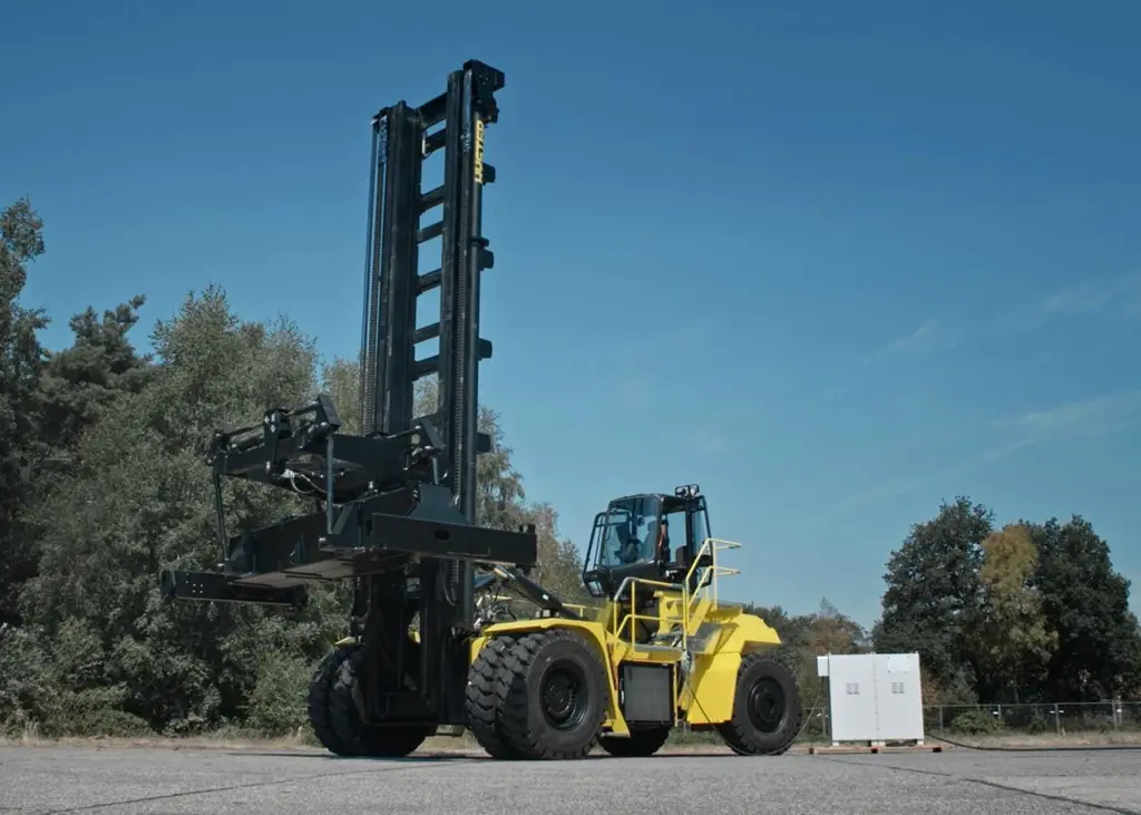 Hyster is developing a zero emissions laden container handler Photo: Hyster