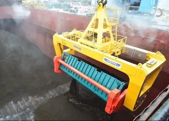 revolving spreader
