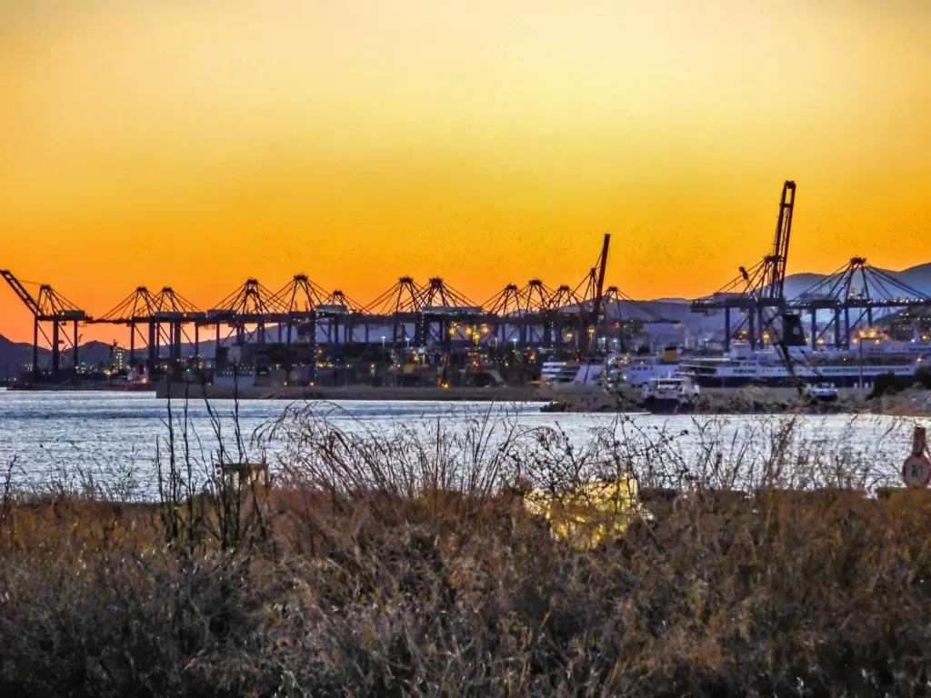 Greece should try to improve on the long-winded concession process for Piraeus. Credit: Christos Vassiliou, Flickr, CC BY-NC 2.0