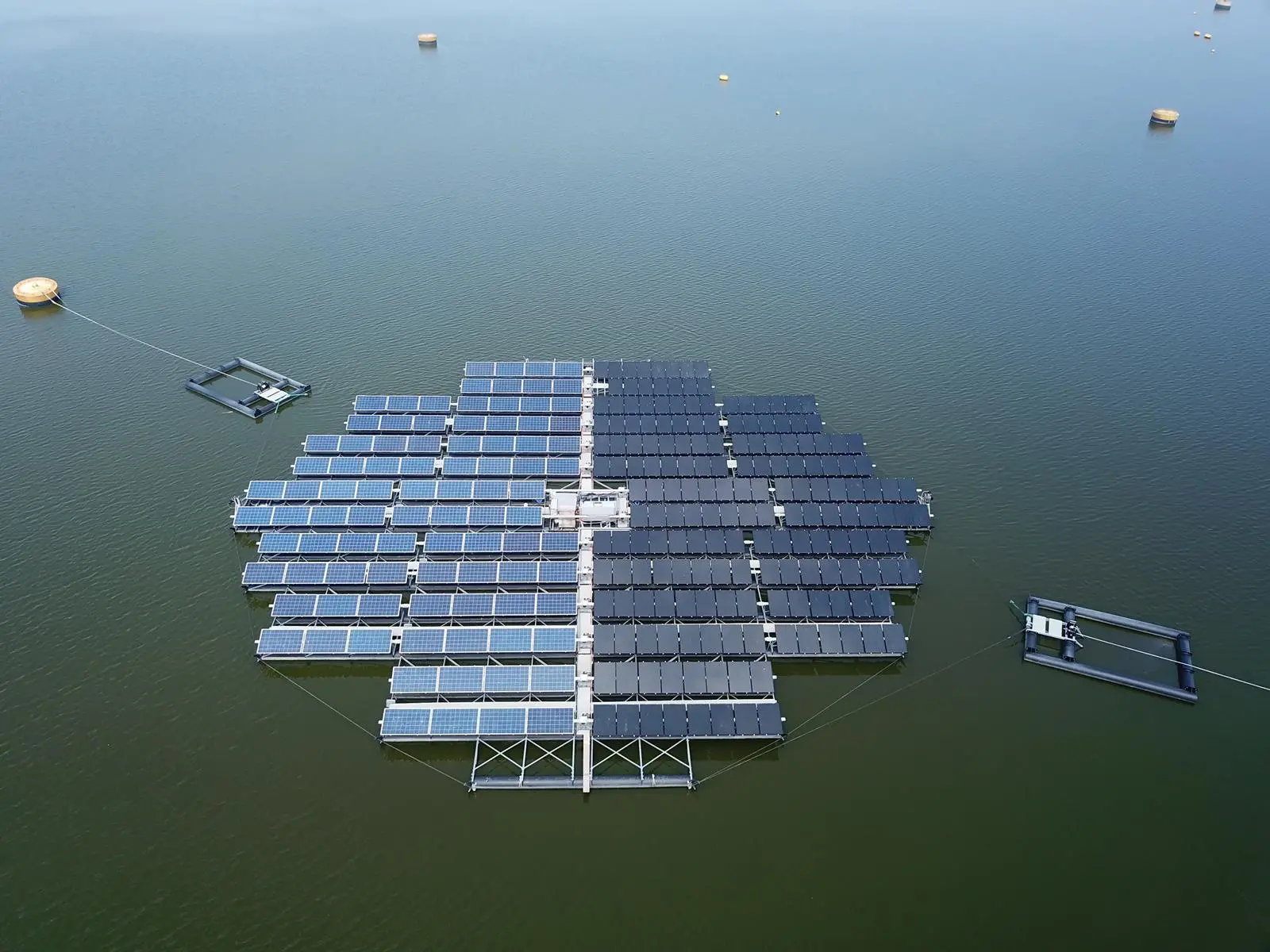 Port of Rotterdam's solar panel array