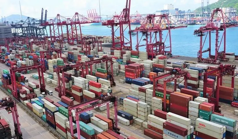 Hong Kong Port containers