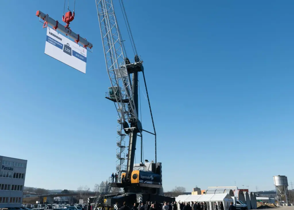 Liebherr LHM 420