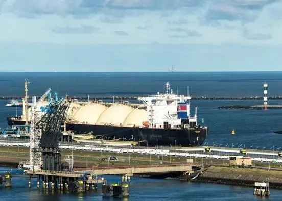 Port of Rotterdam LNG terminal