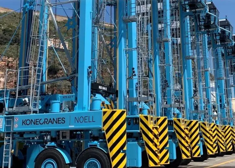 Konecranes Noell straddle carriers