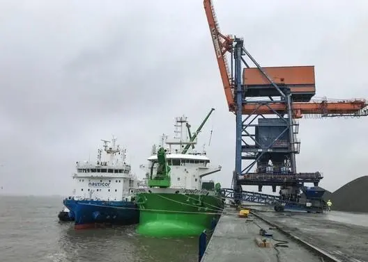 ship-to-ship LNG bunkering operation