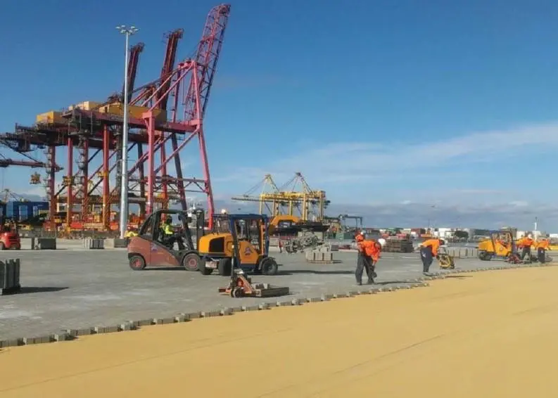 paving