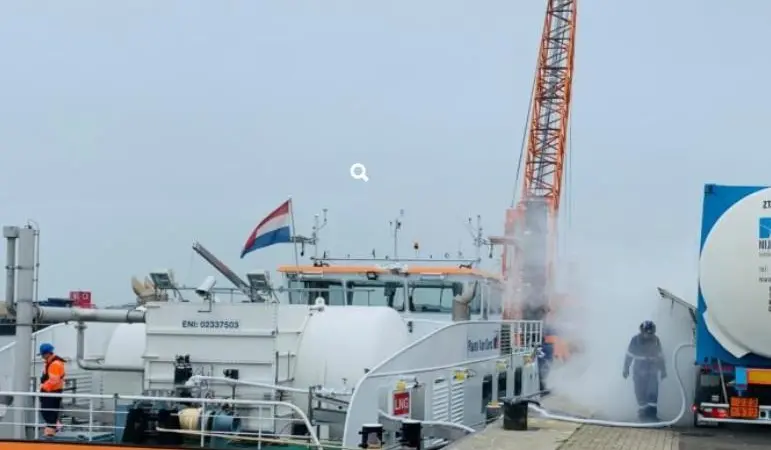 The first LNG bunkering has taken place at the Port of Ijmuiden Photo: Titan LNG