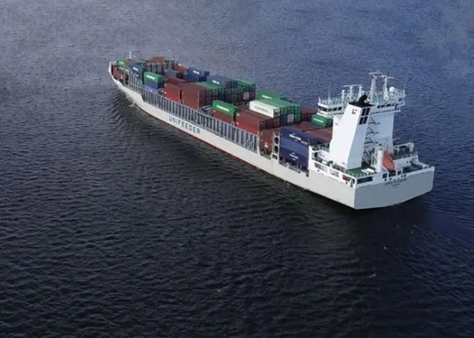 Unifeeder ship