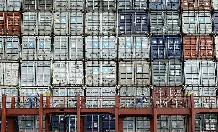 Stacked containers