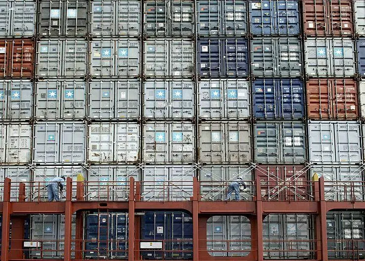 Stacked containers