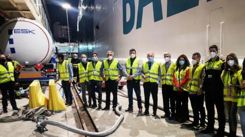 LNG bunkering