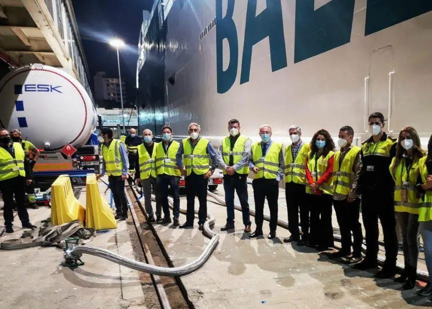 LNG bunkering