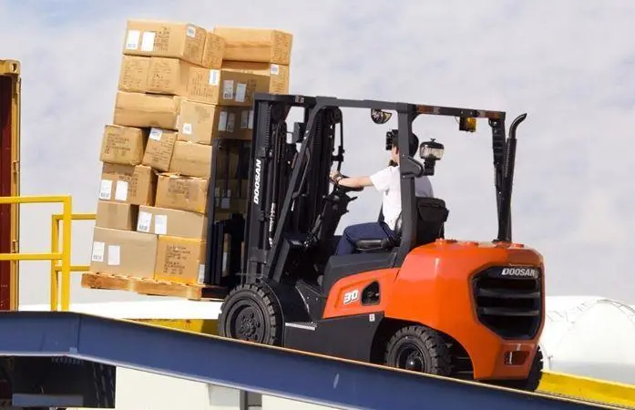 Doosan forklift truck