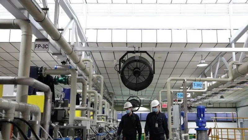 lithium battery recycling facility