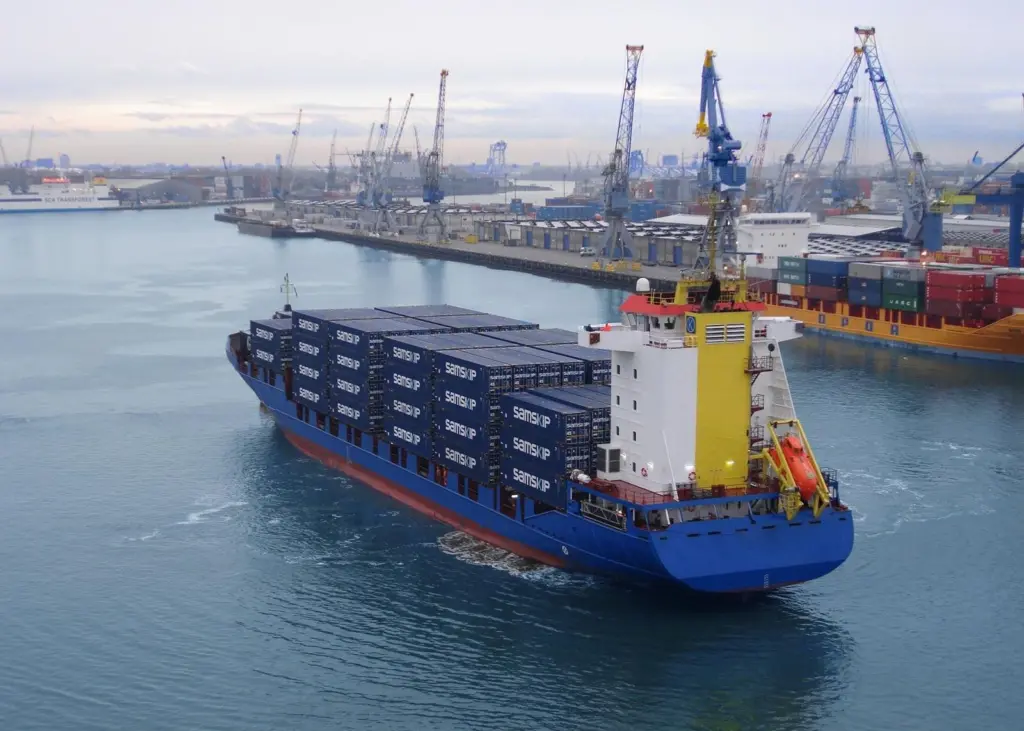 Samskip vessel