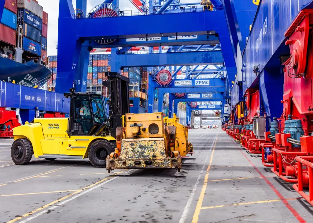 Hyster is known for bringing advanced electric power sources to high-capacity trucks Photo: Hyster