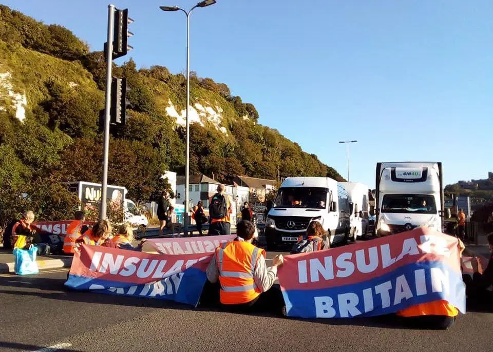 Insulate Britain protesters