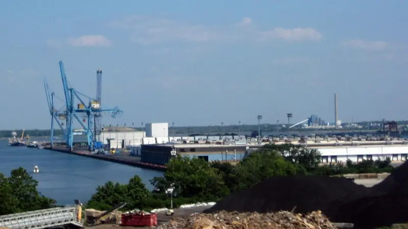 GT USA Wilmington (GTW) at the Port of Wilmington is going electric Photo: Diiscool/ Wikimedia Commons CC0