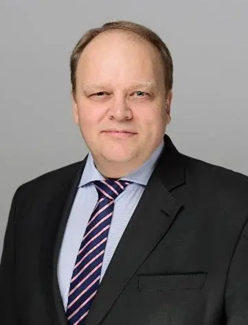 00_201178_Lars