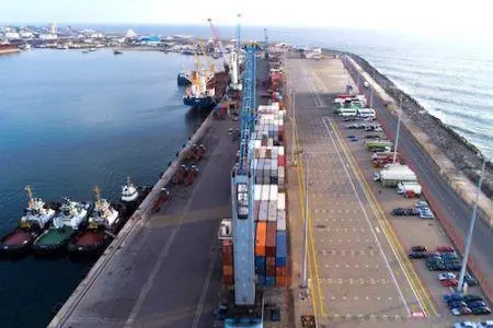 1502-95141-congo-terminal-poursuit-la-modernisation-de-ses-infrastructures-et-accroi-t-de-3-5-hectares-son-espace-de-stockage_M