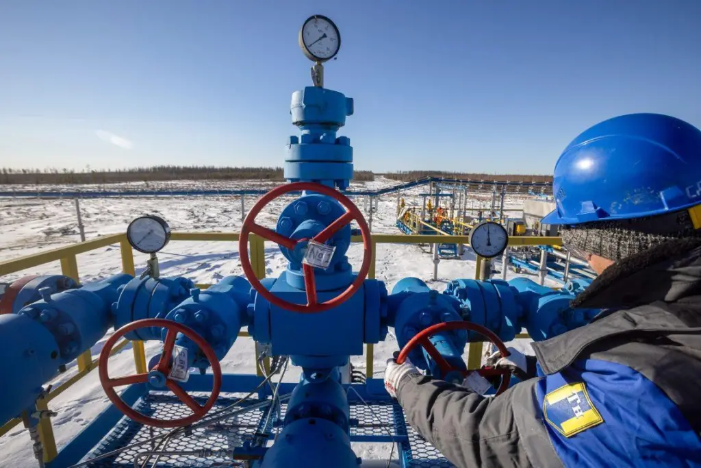 russian-gas-well-1140x760