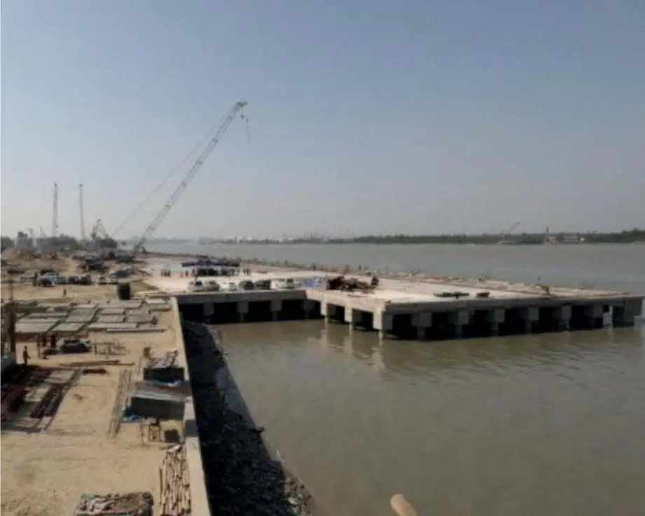 Patenga Container Terminal, nearing completion but operator issues