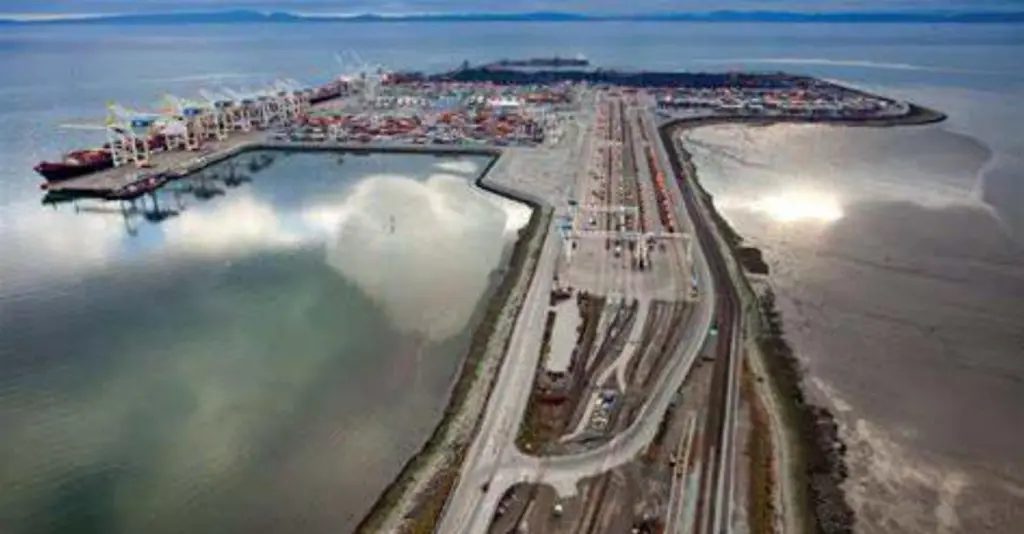 Terminal utilisation is high in Vancouver (BC) and new capacity is needed