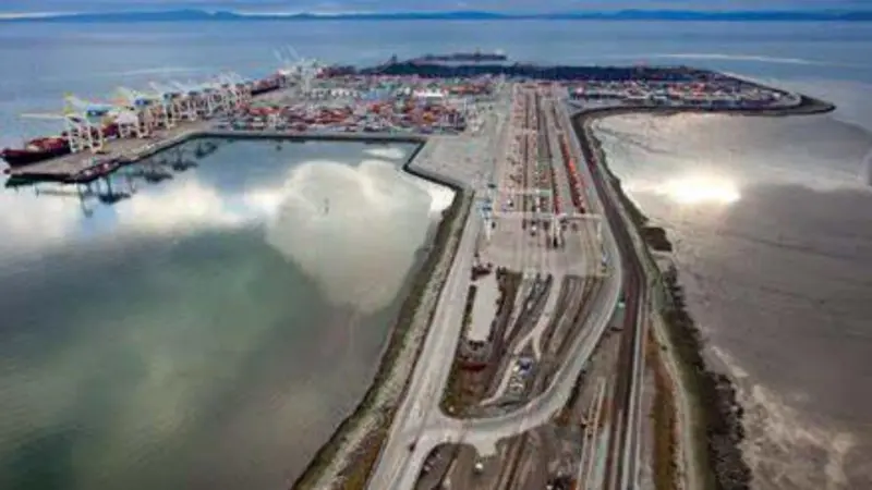 Terminal utilisation is high in Vancouver (BC) and new capacity is needed