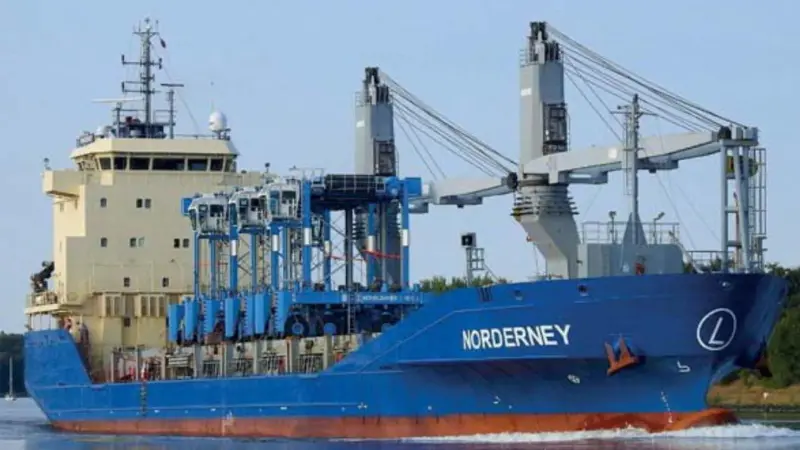 Newbuilding activity has been quiet but is expected to pick up marginally with greater fl exibility  incorporated into vessel designs