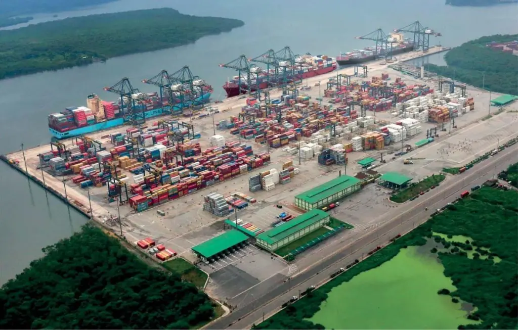 Fears of a monopoly have resulted in Maersk and MSC, partners in the BTP terminal in Santos, being excluded from bidding as a joint entity for the new STS10 container terminal concession