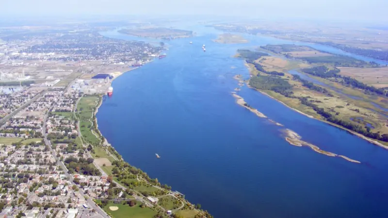 Le_fleuve_Saint-Laurent