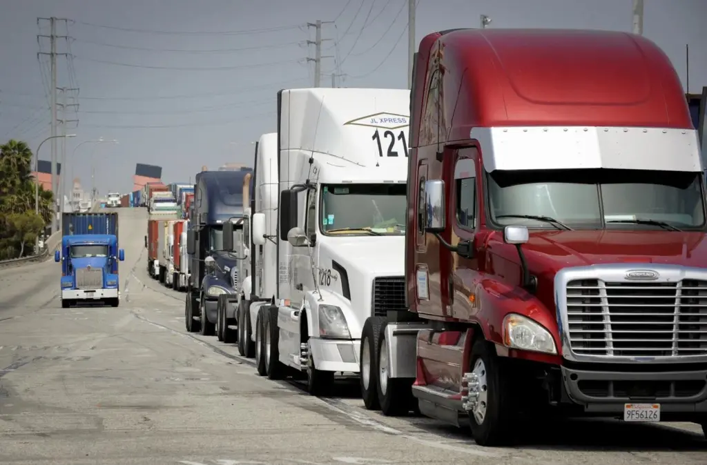 2040418-Semi-Trucks-Port-of-Long-Beach-REUTERS-CM-01