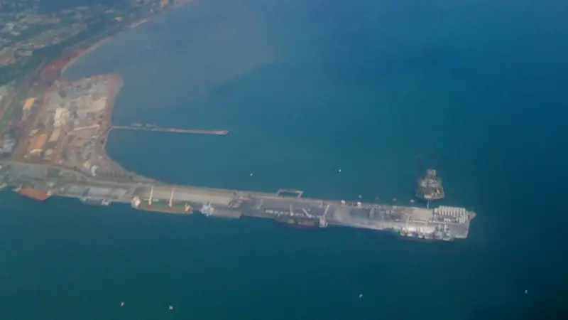 Takoradi_Oilfield_and_Harbour