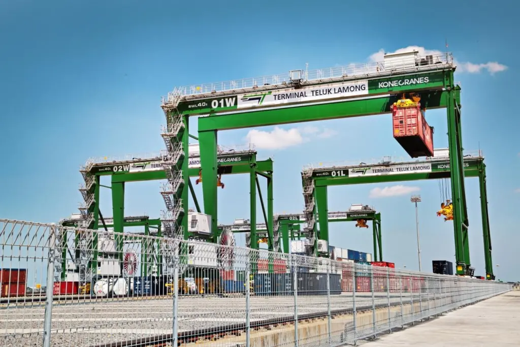 Konecranes automated stacking crane