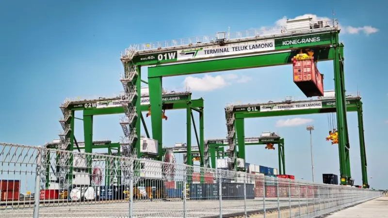 Konecranes automated stacking crane