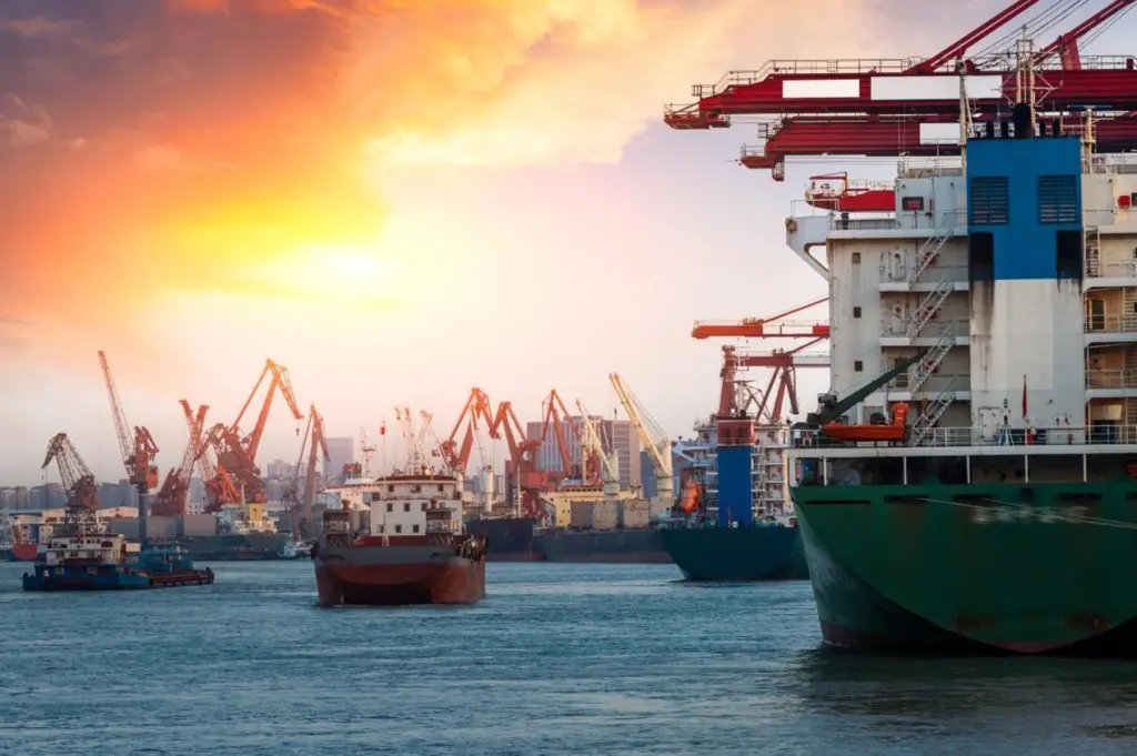 Ships and cranes