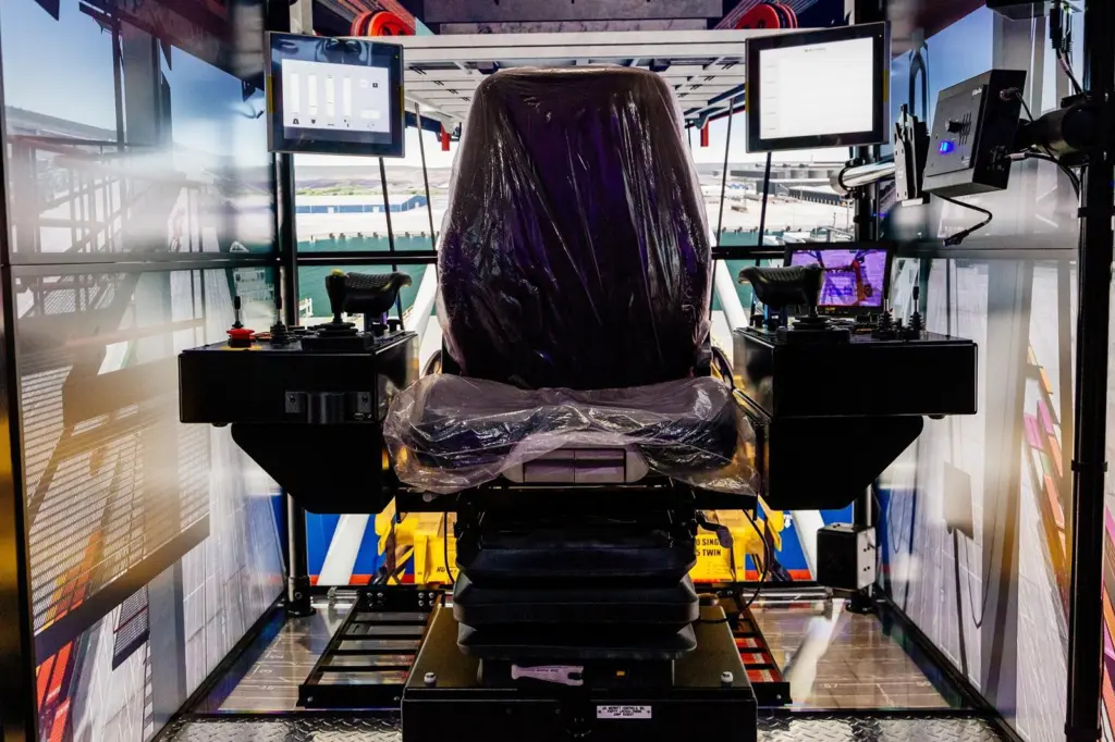 GlobalSim Full Mission Crane Simulator