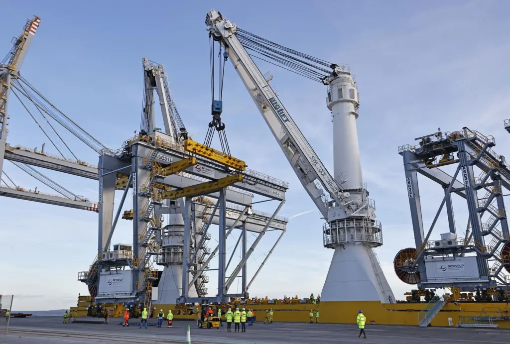 DP World has invested in four new ASCs for London Gateway
