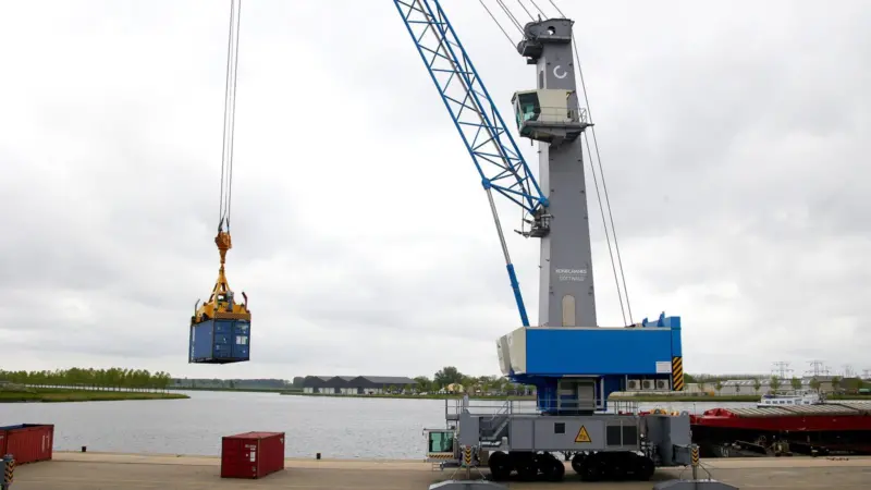 Generation 6 Konecranes Gottwald ESP.6 Mobile Harbor Crane