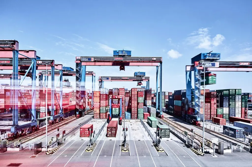 Container Terminal Burchardkai in Hamburg