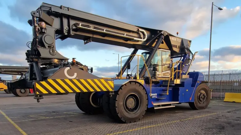 The new Konecrane SMV 4638 at the Port of Hull