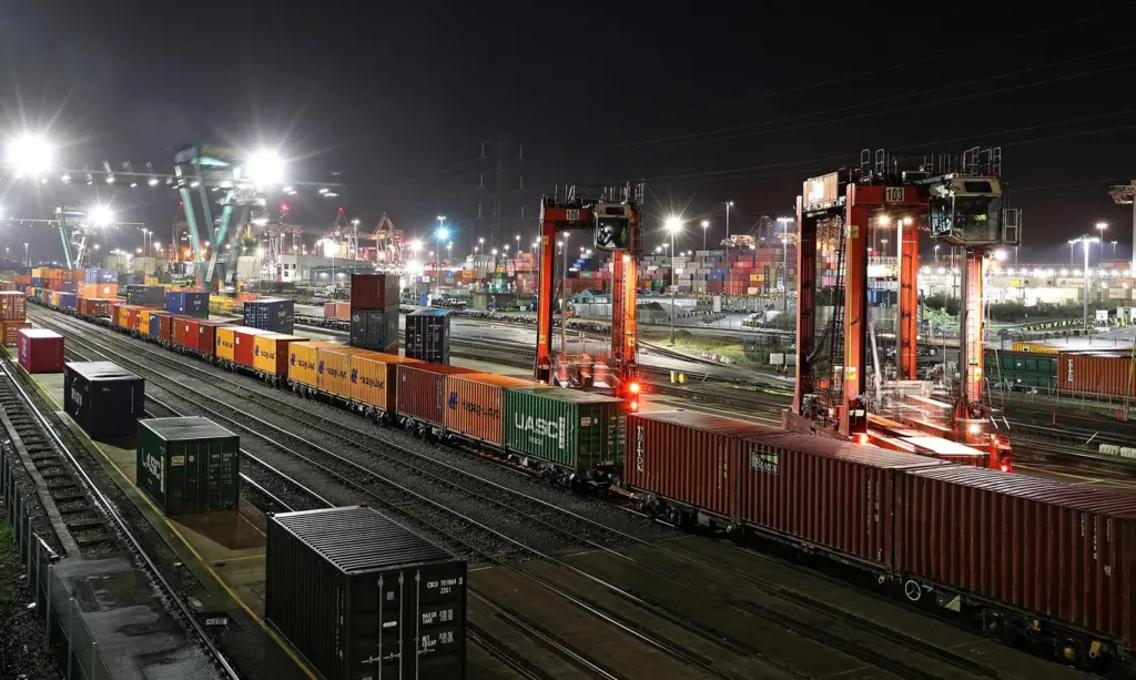 Rail Image