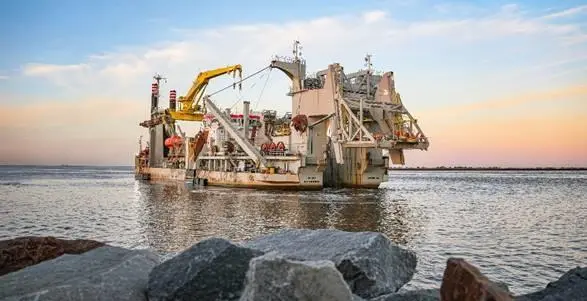 Jan De Nul dredger