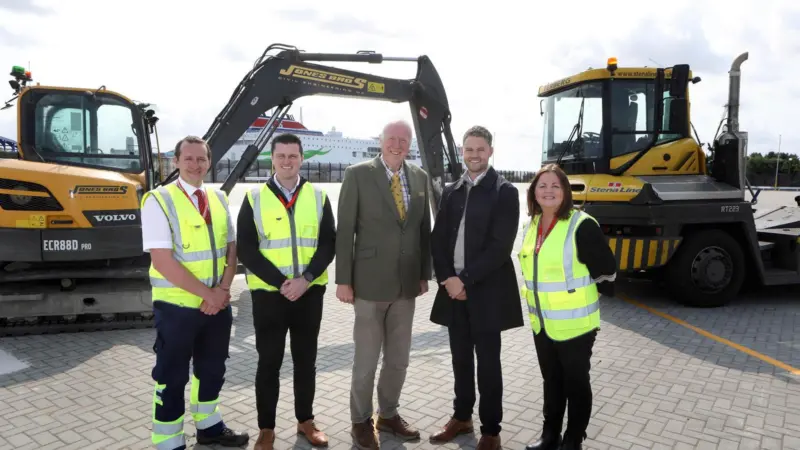 (l-r) Scott Edwards, port duty operations manager; Will Owen, port project engineer; Huw Jones, Jones Bros chair; Christian Grossie, Stena Line regional port development manager and Ita Baird, port manager