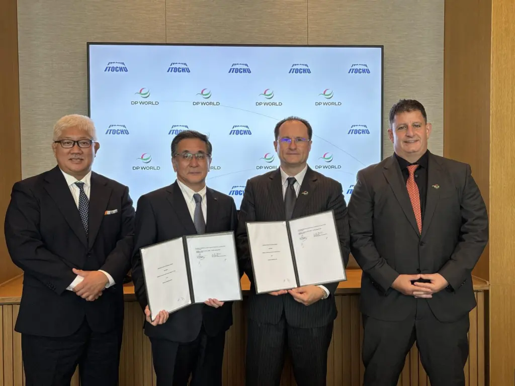 Members of DP World and ITOCHU at a memorandum of understanding signing ceremony
