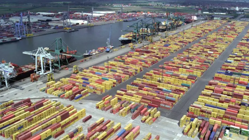 Image of containers at a European port