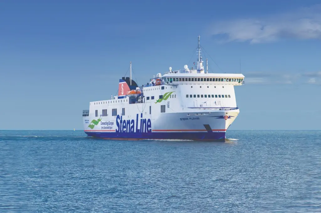 The image shows Stena Flavia operating on the Travemünde-Liepaja route