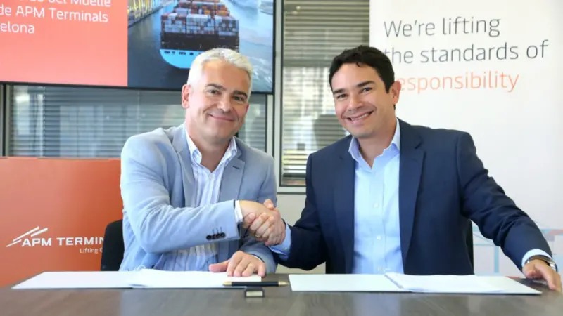 Roberto Sisternes, FCC and Julián Fernández, APM Terminals Spanish Gateways