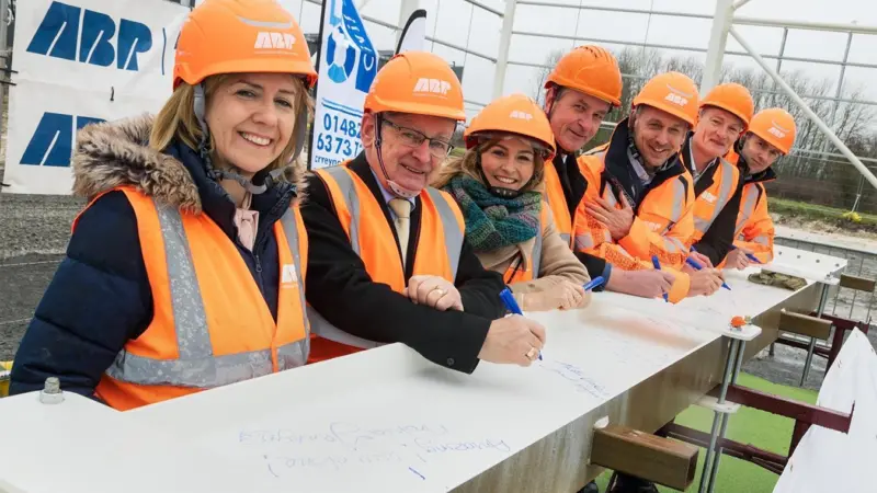 Andrew Dawes (third from right), regional director (Humber) ABP with (l-r) Andrea Jenkyns, mayor of Greater Lincolnshire; Martin Vickers MP, Brigg & Immingham; Melanie Onn MP, Grimsby & Cleethorpes; Cllr Philip Jackson, leader of North East Lincolnshire C